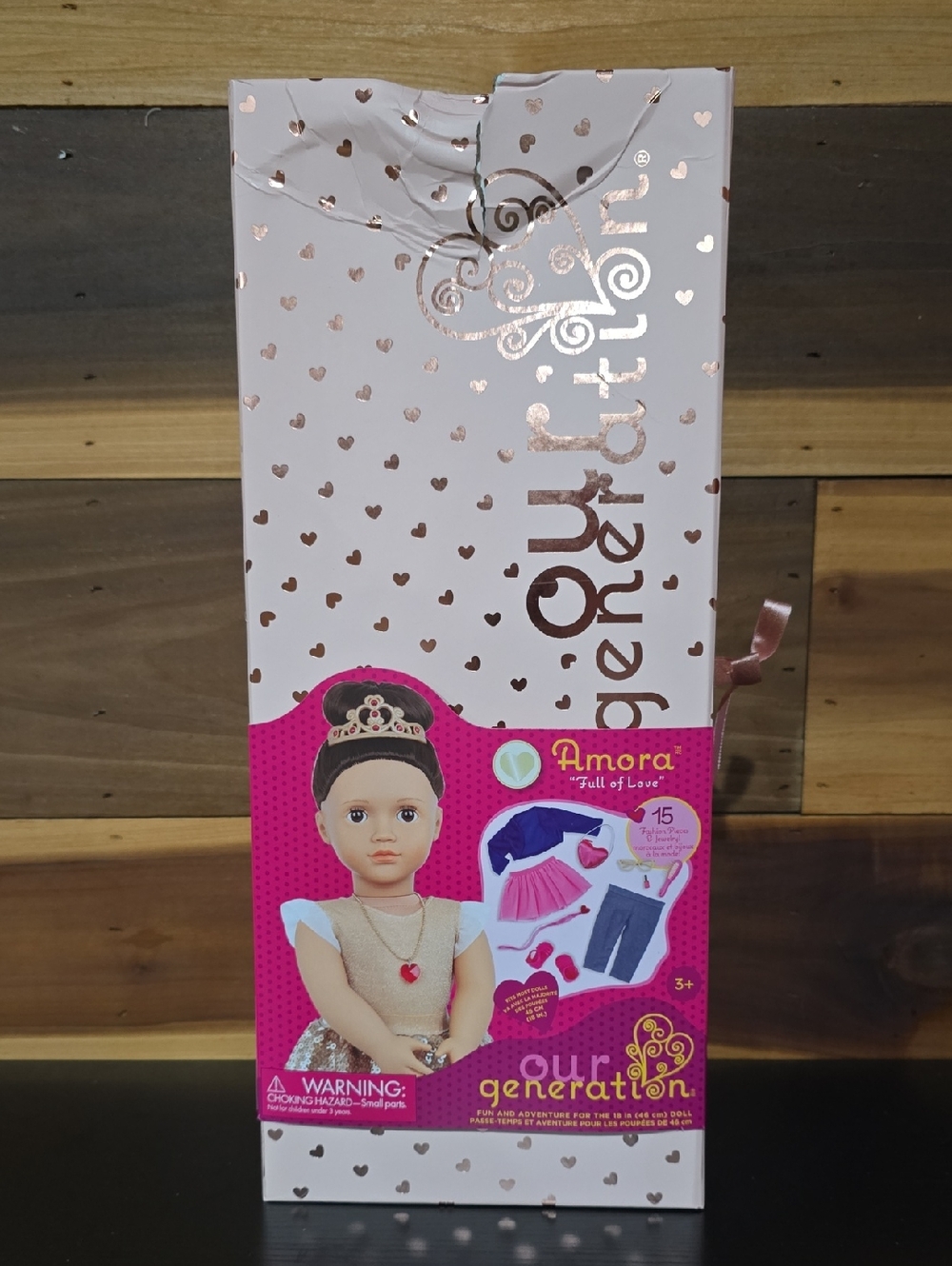 Our Generation Fashion Starter Kit in Gift Box Amora with Mix & Match Outfits